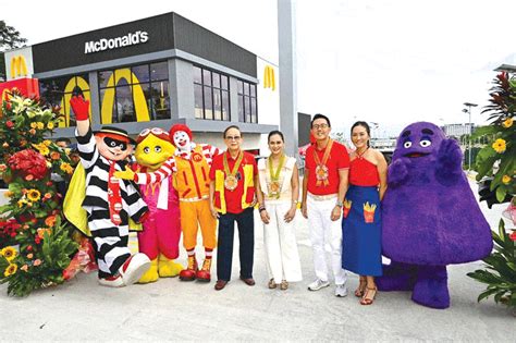 mcdonalds ibose|McDonald’s Philippines to push for expansion this .